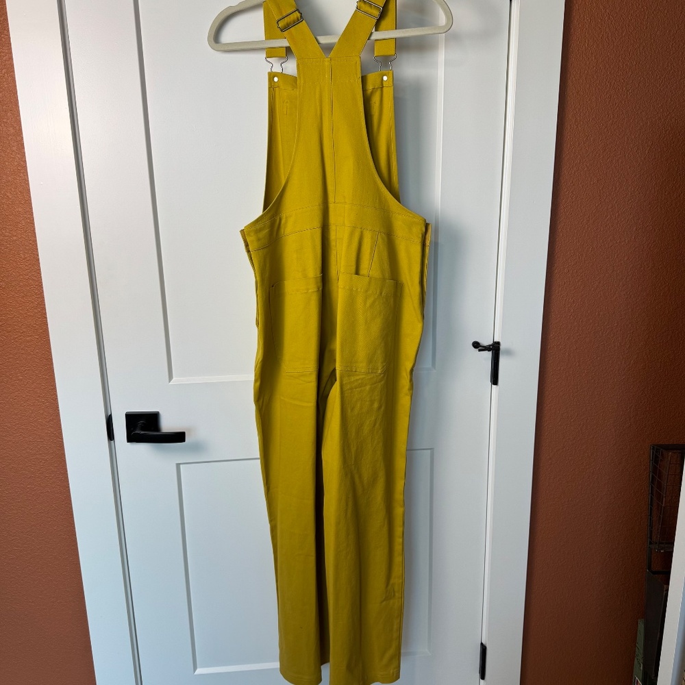 NWT -Yellow- Bridge & Burn Wide Leg Cropped Overalls - Picture 3 of 13